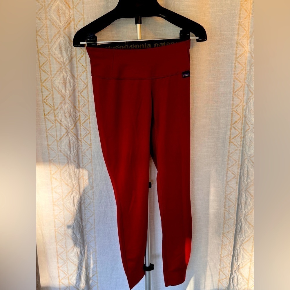Patagonia Base Layer Size Small Euc - image 1